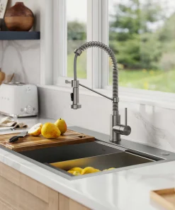 Kraus - Évier de cuisine de 33 po monocuve pour poste de travail à deux fixations